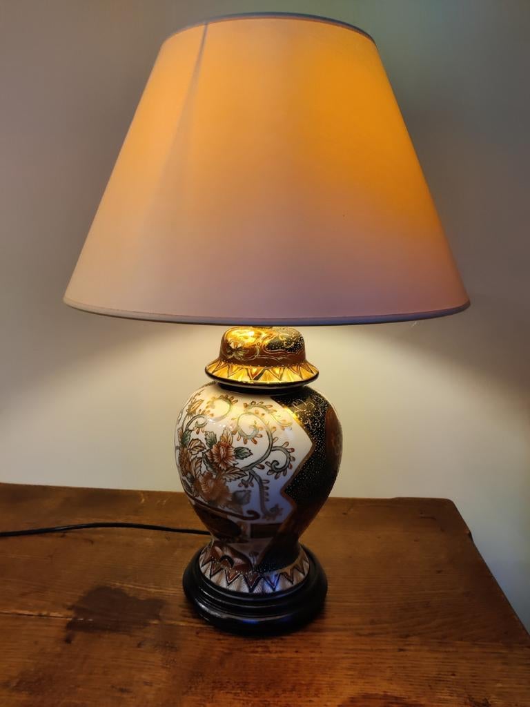 Chinese porseleinen lamp, Enlèvement