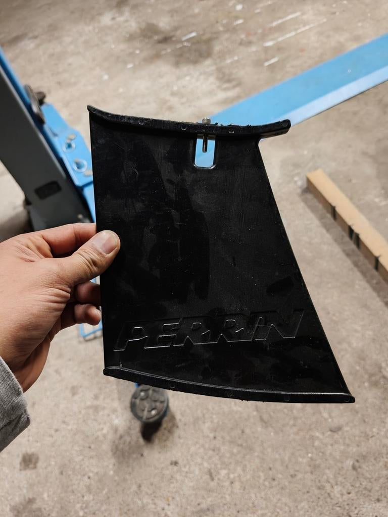 Subaru Impreza Perrin Wing Stiffie, Gebruikt, Achterklep, Voor, Ophalen