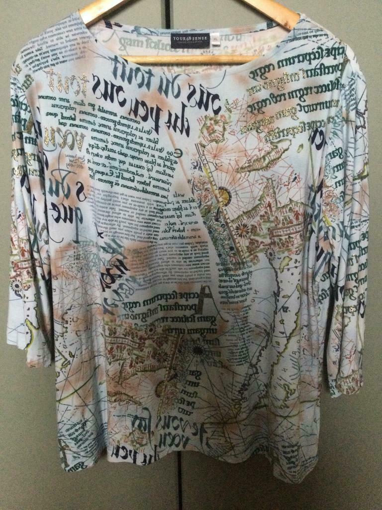 Tshirt, blouse lichtblauw met gouden accenten, XL, Ophalen of Verzenden, Nieuw