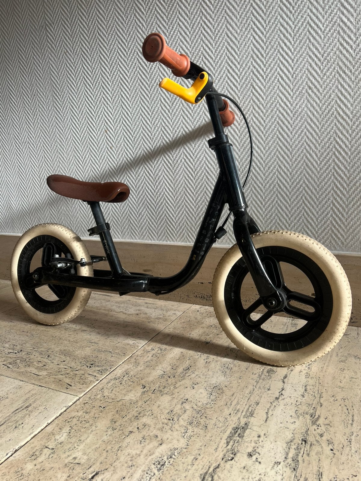 Stijlvolle B'TWIN Runride 520 Loopfiets 10 inch, Enlèvement, Utilisé