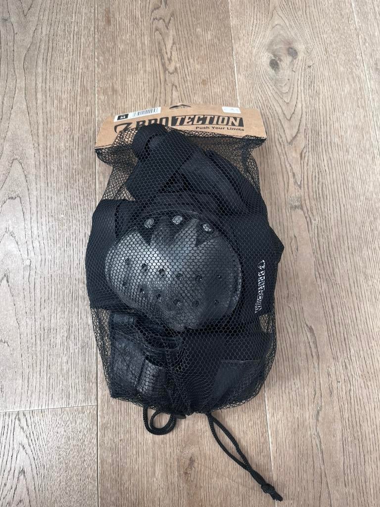Kniebeschermers, elleboogbeschermers , handbeschermers, Sport en Fitness, Ophalen of Verzenden, Zo goed als nieuw