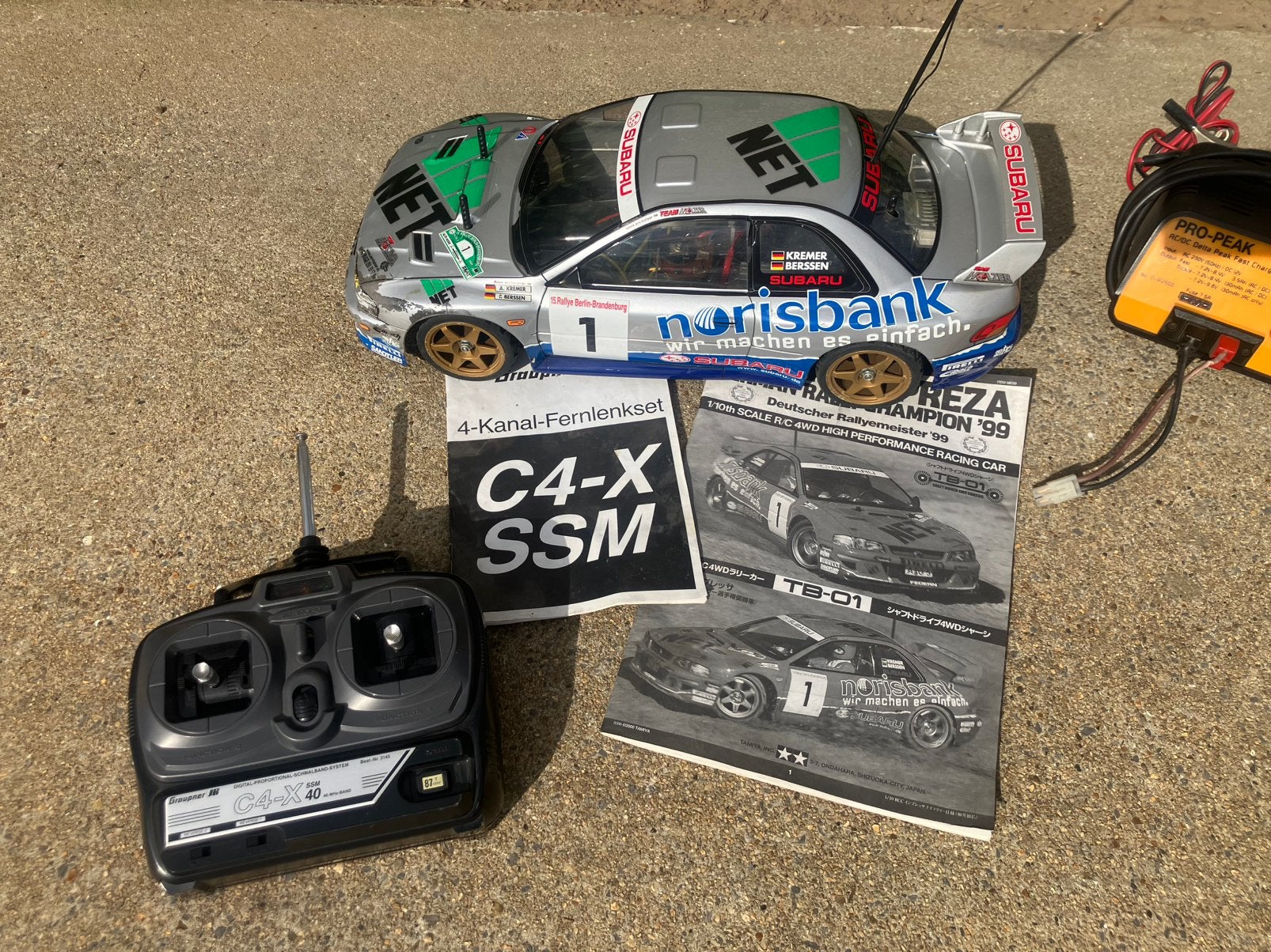 Subaru Impreza Tamiya, Hobby en Vrije tijd, Modelbouw | Radiografisch | Auto's, Zo goed als nieuw, Schaal 1:10, Auto onroad, RTR (Ready to Run)
