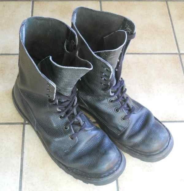 Bottines hautes en cuir (pointure 44), Enlèvement, Noir, Chaussures de travail