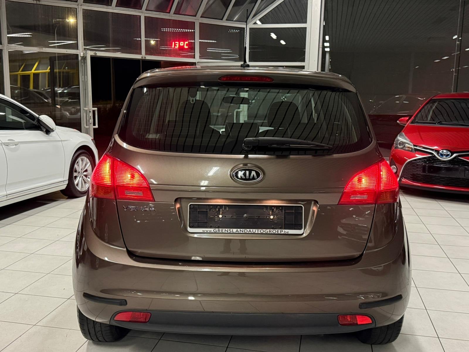 Kia Venga 1.4i Essence 66kW Euro 5, Autos, Euro 5, Achat, 140 g/km, Entreprise