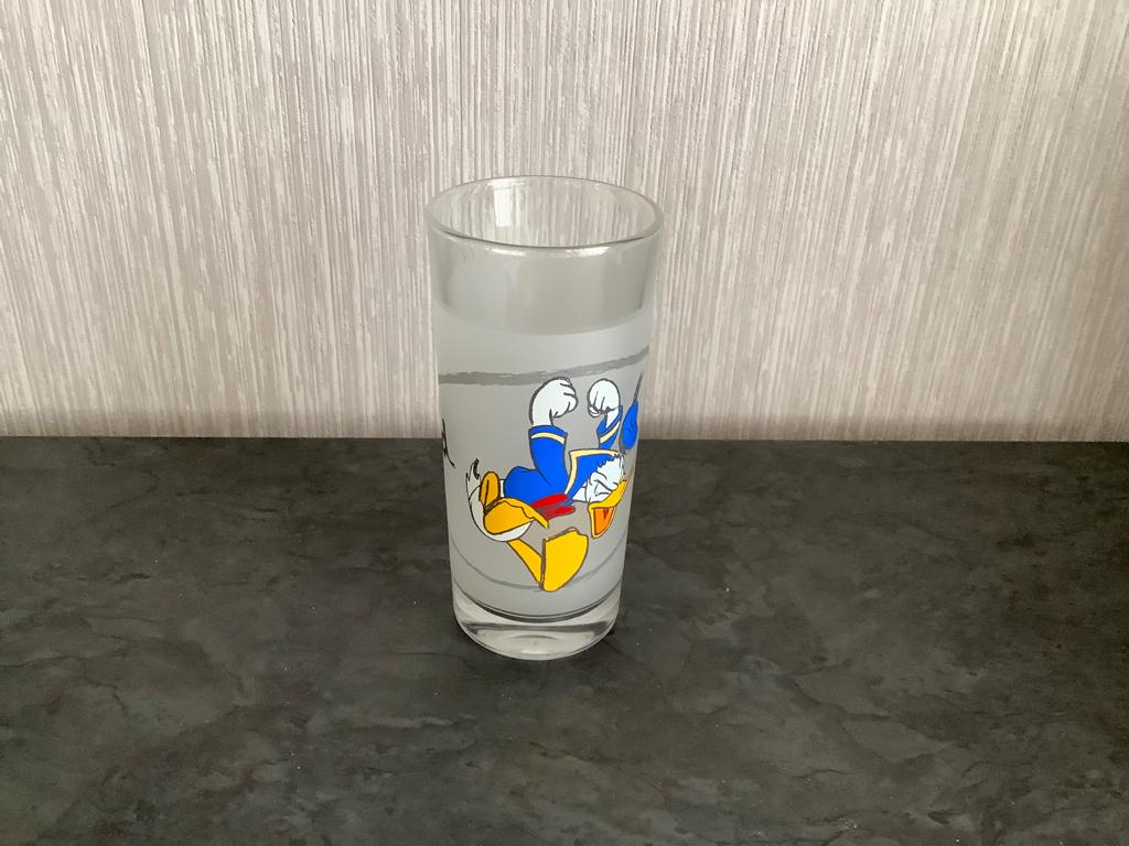 Disney Donald Duck drinkglas (14 cm), Verzamelen, Disney, Ophalen of Verzenden, Donald Duck, Zo goed als nieuw, Servies