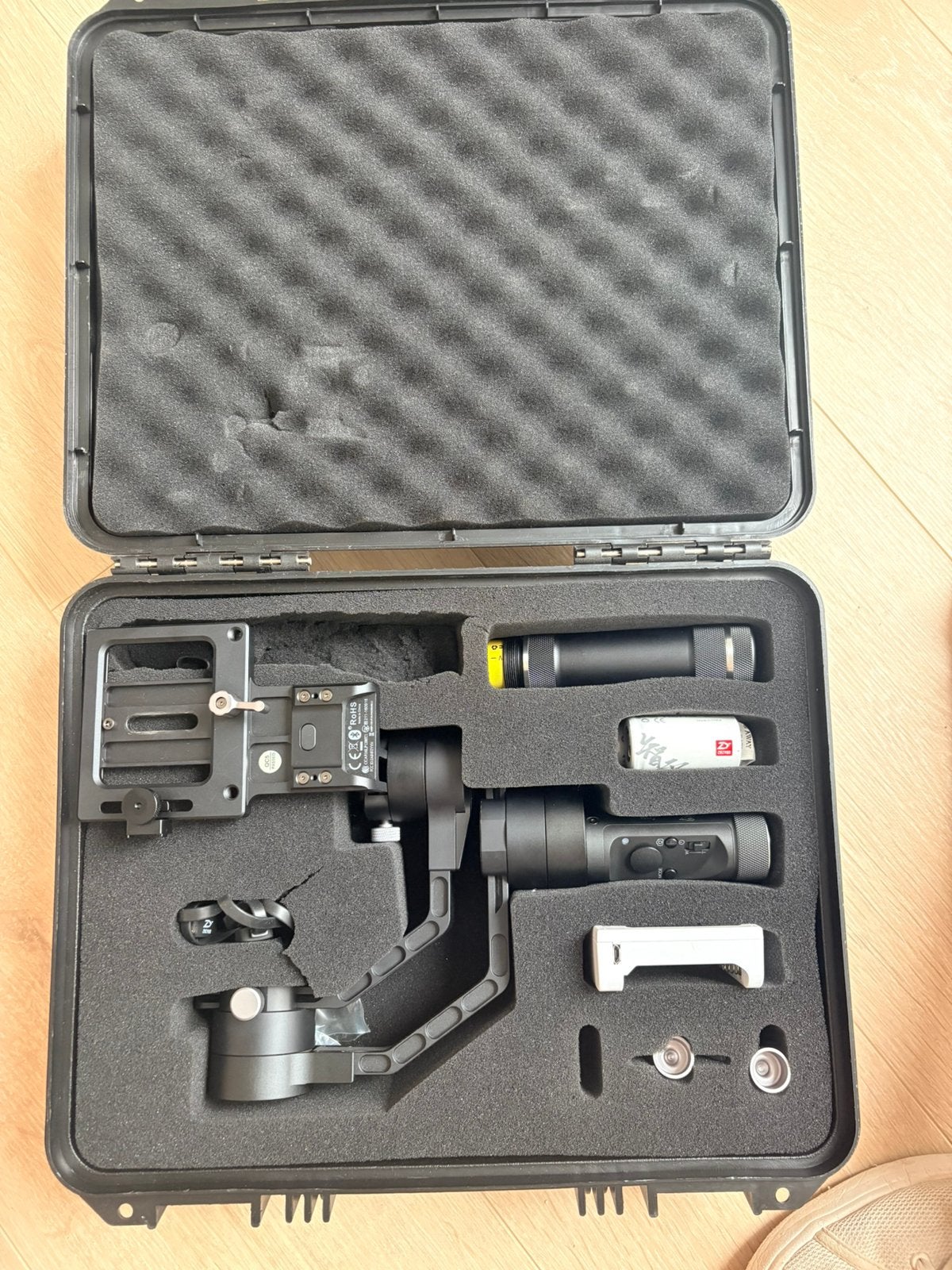 Stabilisateur caméra Zhiyun Crane + valise rigide, Ophalen, Zo goed als nieuw, Zhiyun