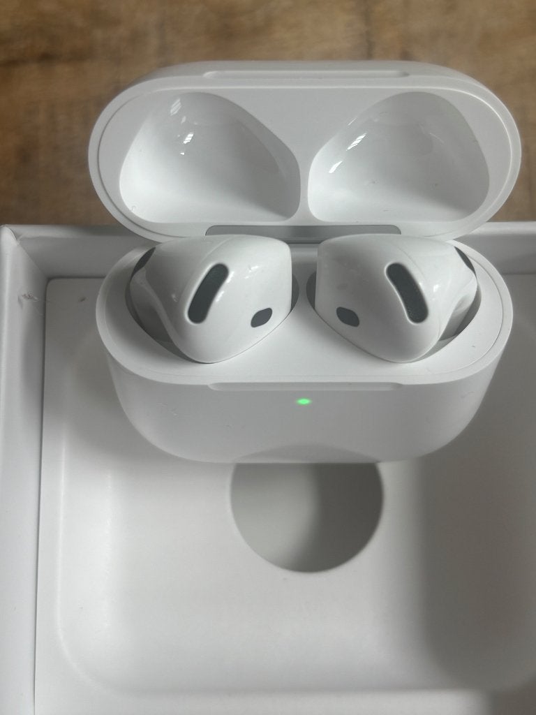 Airpods 4 avec câble de chargement USB-C vers USB-C, Enlèvement ou Envoi, Reconditionné, Apple, Blanc