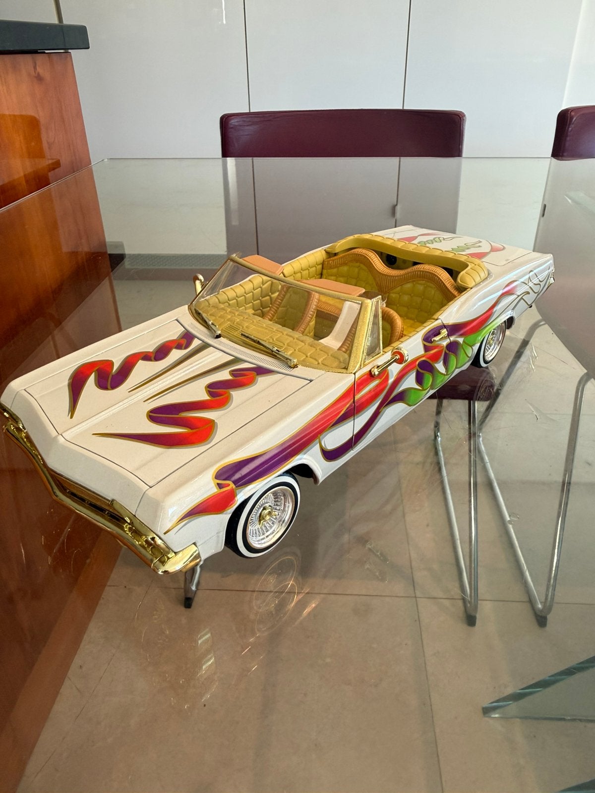 Hot Wheels Chevy Impala Lorider schaal 1/18 uit 1965, Hobby en Vrije tijd, Ophalen of Verzenden, Zo goed als nieuw, Auto, Hot Wheels