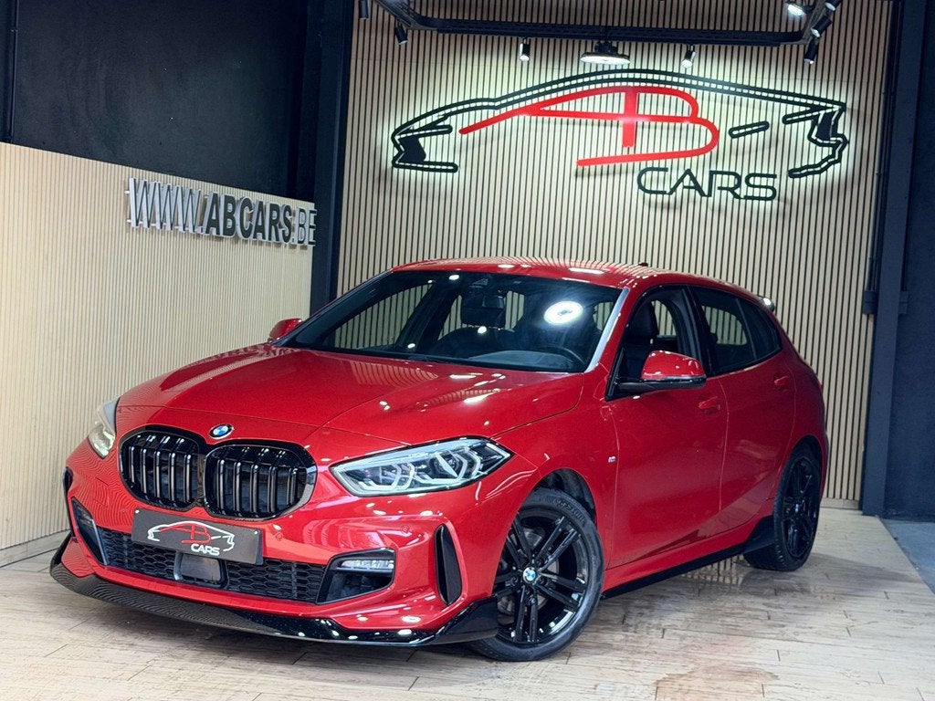 BMW 1 Serie 118 IA PACK M PERFORMANCE * GARANTIE 12 MOIS *, Automaat, 1 Reeks, Gebruikt, Euro 6