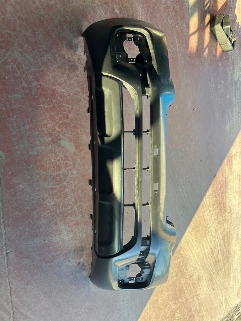 Renault Alaskan voorbumper, Ophalen, Nieuw, Bumper, Renault