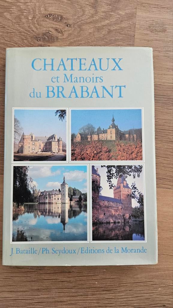 Châteaux et maisons de campagne du Brabant, Livres, Enlèvement