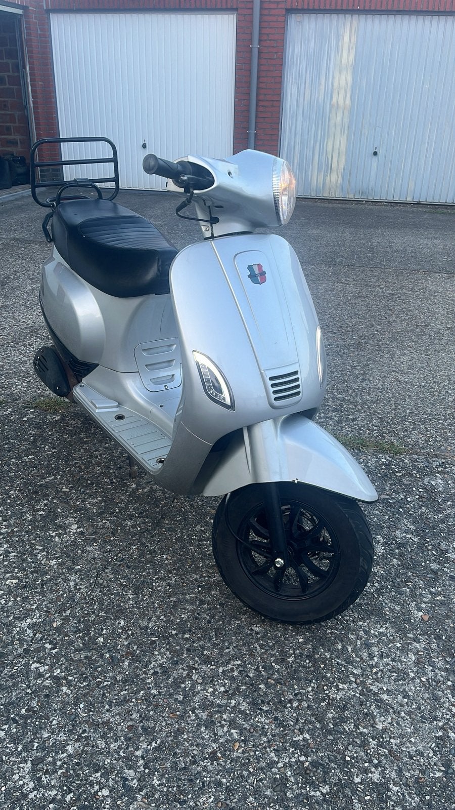Gts Toscana Exclusive - Aruba Silver, Fietsen en Brommers, Scooters | Overige merken, Ophalen, Gebruikt, Klasse B (45 km/u), Benzine