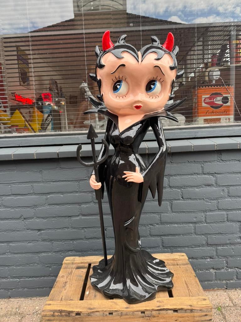 Statue du diable Big Betty Boop, Enlèvement, Betty Boop, Comme neuf, Statue ou Figurine