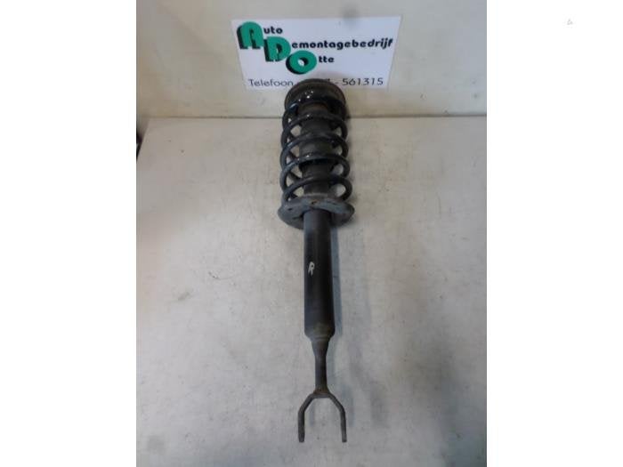 Barre amortisseur avant droit d'un Audi A4 (A4 95-), Autos : Pièces & Accessoires, -, 3 mois de garantie, Audi, Utilisé