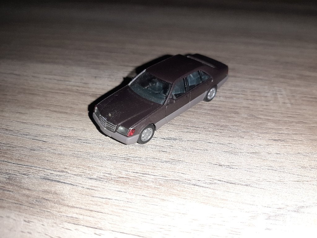 Herpa 1/87 Mercedes 600SEL (nearly mint), Hobby & Loisirs créatifs, Voitures miniatures | 1:87, Enlèvement ou Envoi, Comme neuf