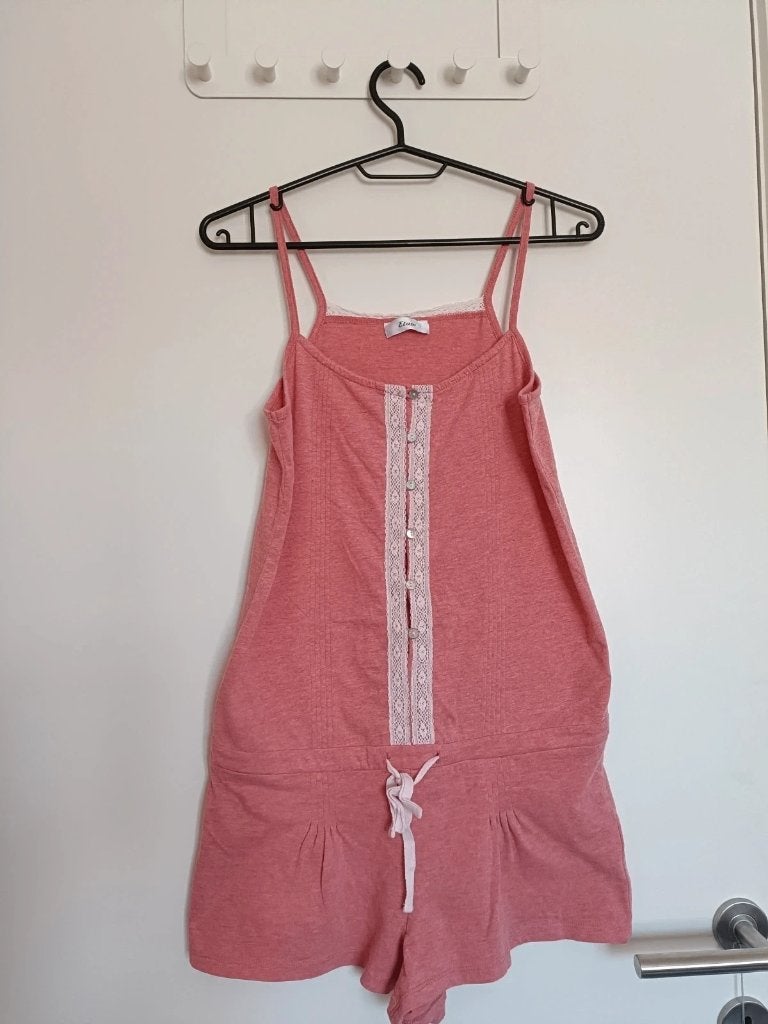 Combishort pyjama rose Etam – taille 34/36, Vêtements | Femmes, Pyjamas, Enlèvement ou Envoi, Comme neuf, Taille 36 (S)