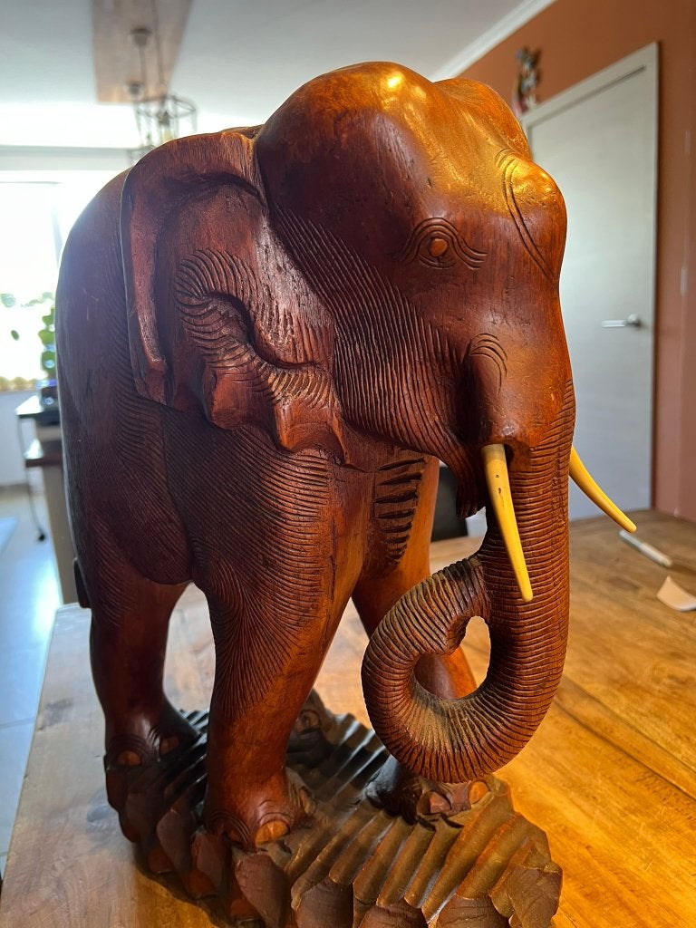 Houten beeld olifant, Antiek en Kunst, Ophalen of Verzenden, Zoogdier, 20 - 50 cm, Beeld