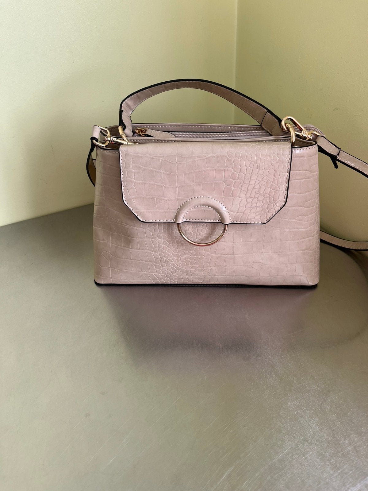 Handtas, Handtassen en Accessoires, Tassen | Damestassen, Ophalen of Verzenden, Zo goed als nieuw, Beige, Handtas