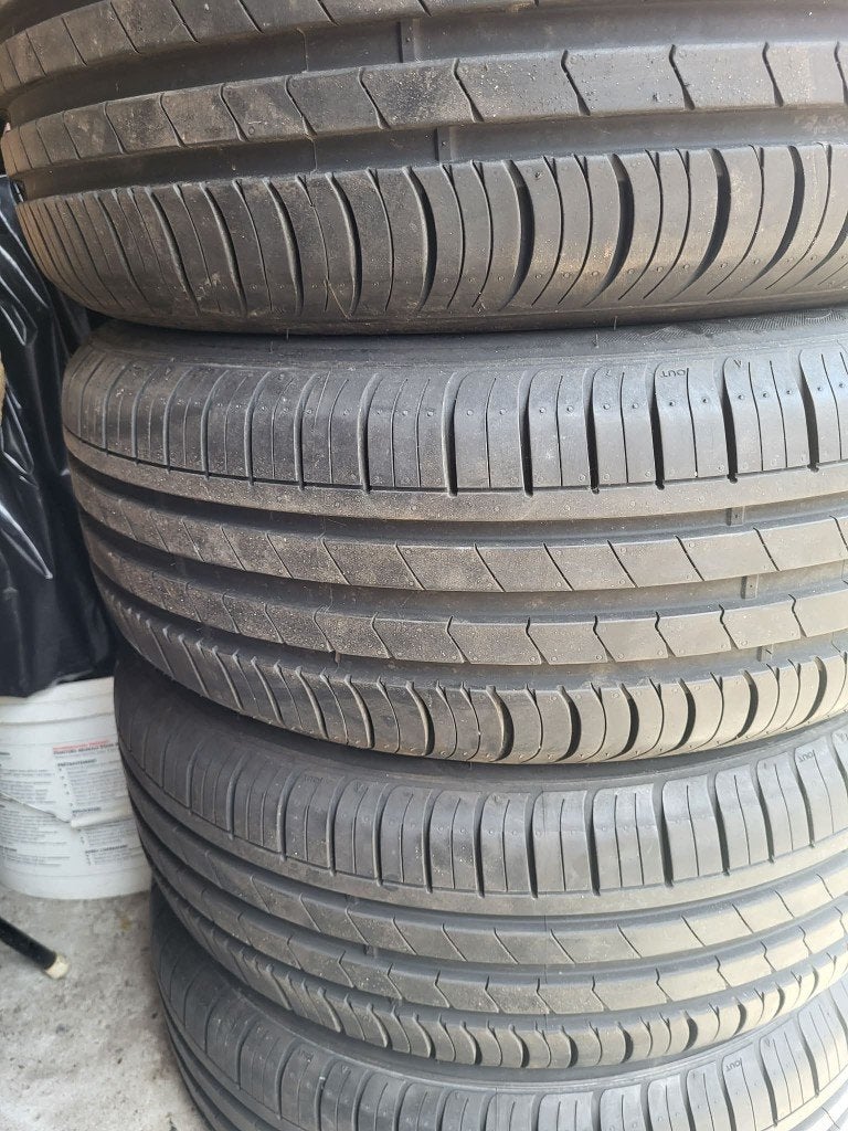 4 zomerbanden hankook als nieuw 205/60 R15, Auto-onderdelen, Ophalen, Zomerbanden
