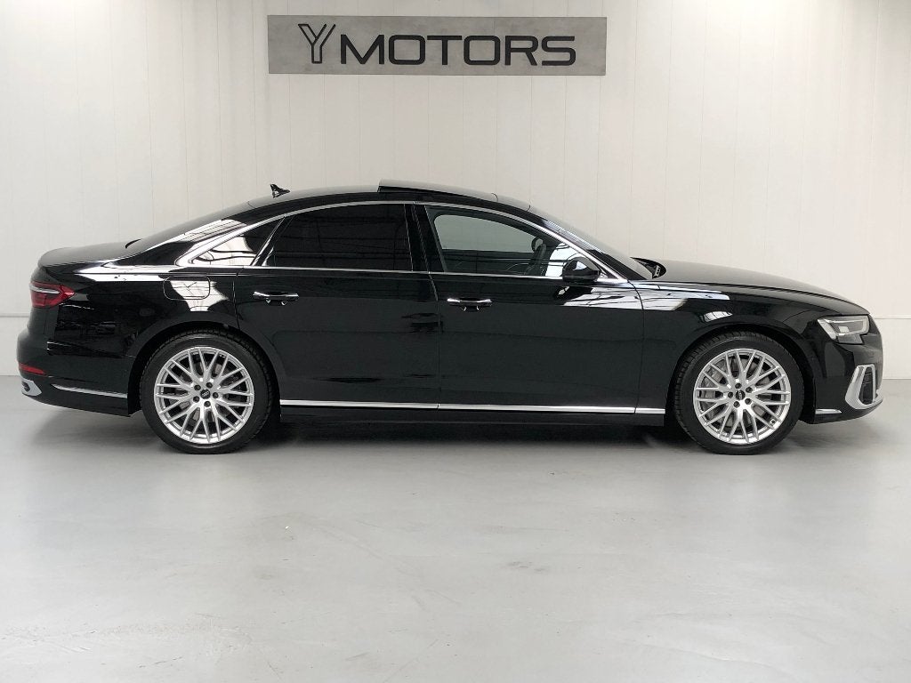 AUDI A8 60 TFSIe PHEV QUATTRO MATRIX LED HD TOIT PANO, Auto's, Audi, Automaat, 2995 cc, 340 kW, Zwart