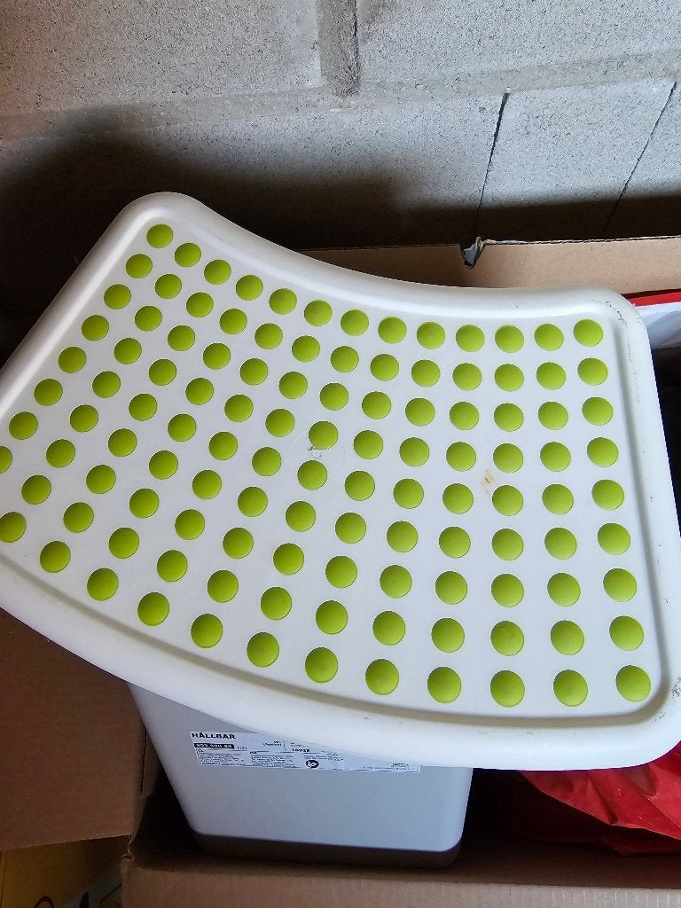 2 Ikea stools, Enlèvement