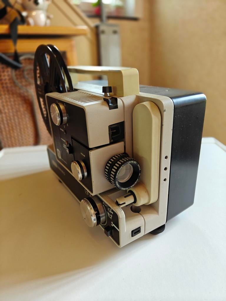 Projecteur de cinéma Super 8 Eumig Mark 610D — Vintage, Enlèvement ou Envoi, Projecteur