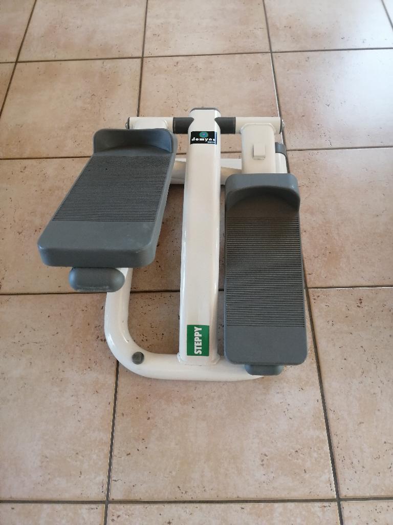Step, Sport en Fitness, Ophalen, Gebruikt, Stepapparaat, Metaal