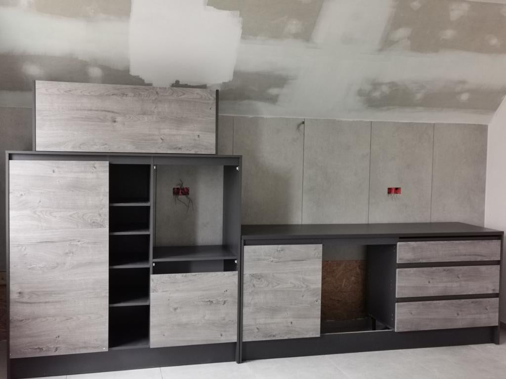 Nouvelle cuisine moderne avec appareils électroménagers, Neuf, Sans poignée, Gris, Bois