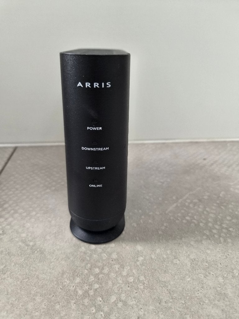Telenet compatibele ARRIS CM3500B DOCSIS 3.1 kabelmodem, Ophalen of Verzenden, Zo goed als nieuw, ARRIS