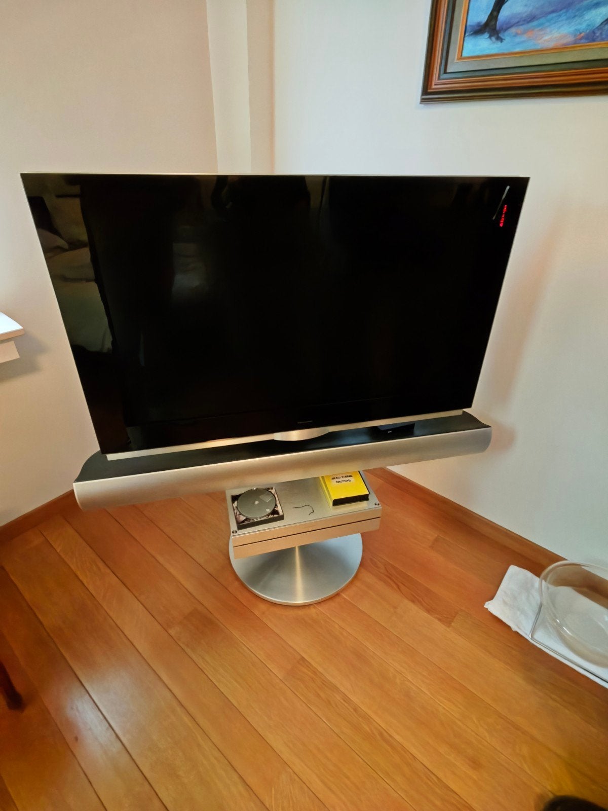Bang & Olufsen tv-toestel, soundbar, harde schijf, standaard, Audio, Tv en Foto, Ophalen, Gebruikt