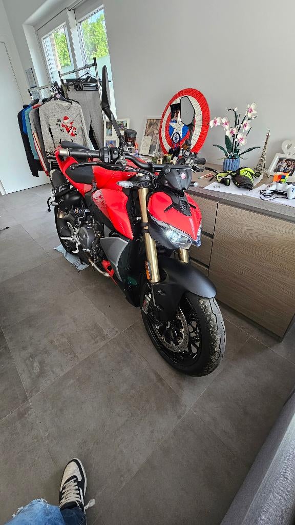 Ducati streetfighter, Motos, Motos | Ducati, Particulier, Naked bike, plus de 35 kW, 2 cylindres, Permis Moto A, ABS, Poignées chauffantes