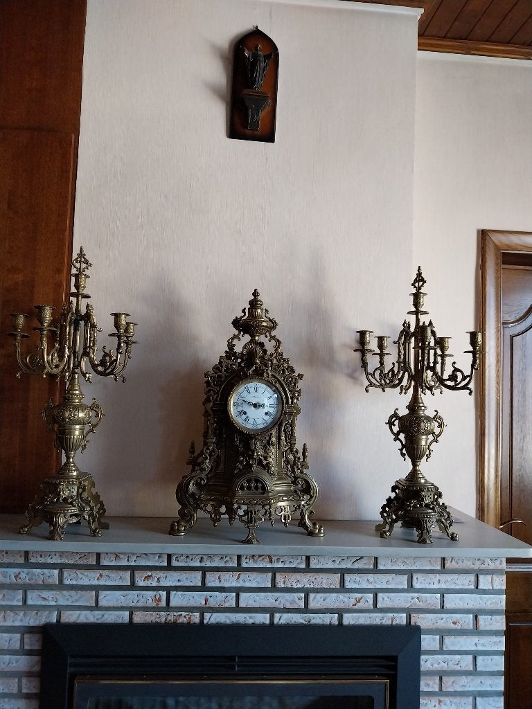 schouwgarnituur, Enlèvement