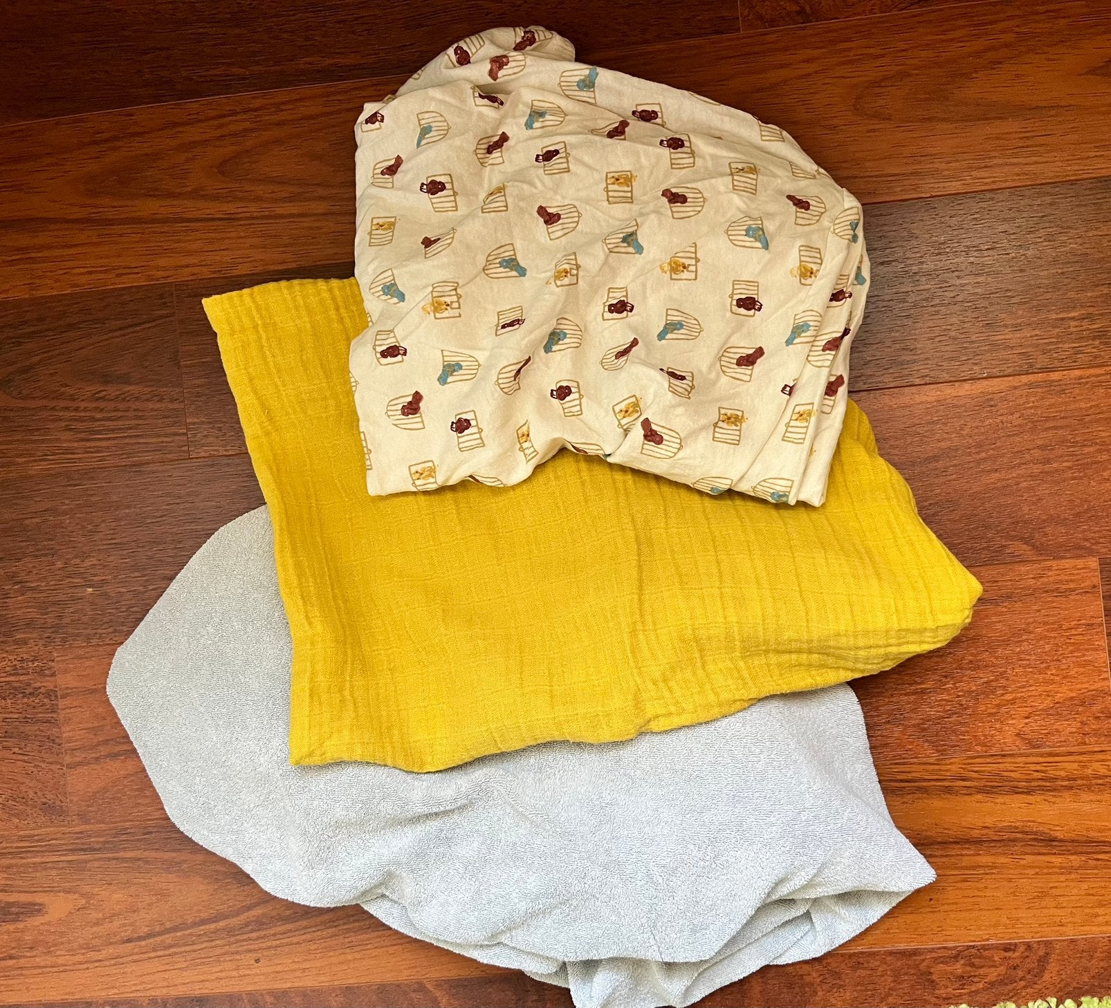 Hoes verzorgingskussen, Enfants & Bébés, Vêtements de bébé | Casquettes & Chapeaux, Enlèvement, Comme neuf