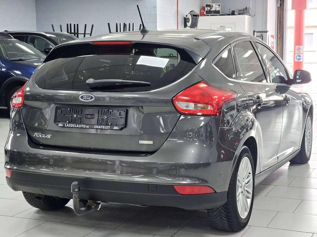 Ford Focus 1.0 EcoBoost Auto Park Assist Carplay Android Att, Stof, Gebruikt, Bedrijf, 5 deurs