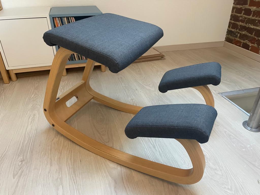 Originele Varier Variable Balans Kniestoel – Donkerblauw, Ophalen