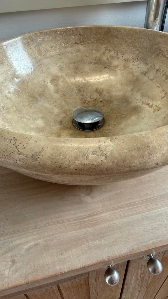 Stenen lavabo, Doe-het-zelf en Bouw, Sanitair, Ophalen, Zo goed als nieuw, Kraan