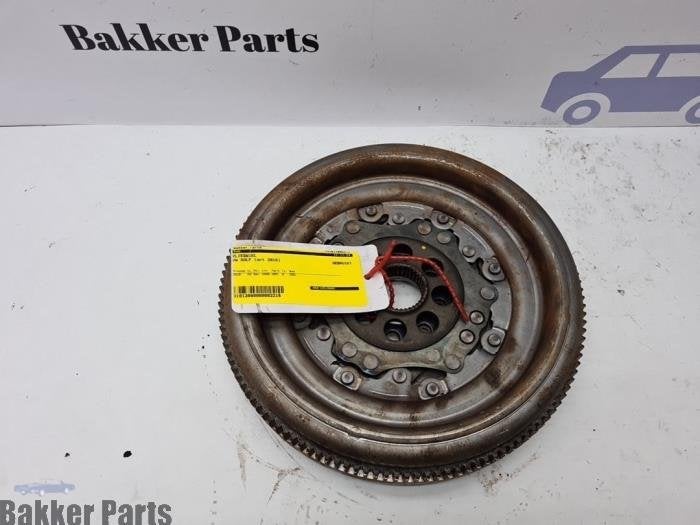 Volant moteur d'un Volkswagen Golf, -, Volkswagen, -, 3 mois de garantie