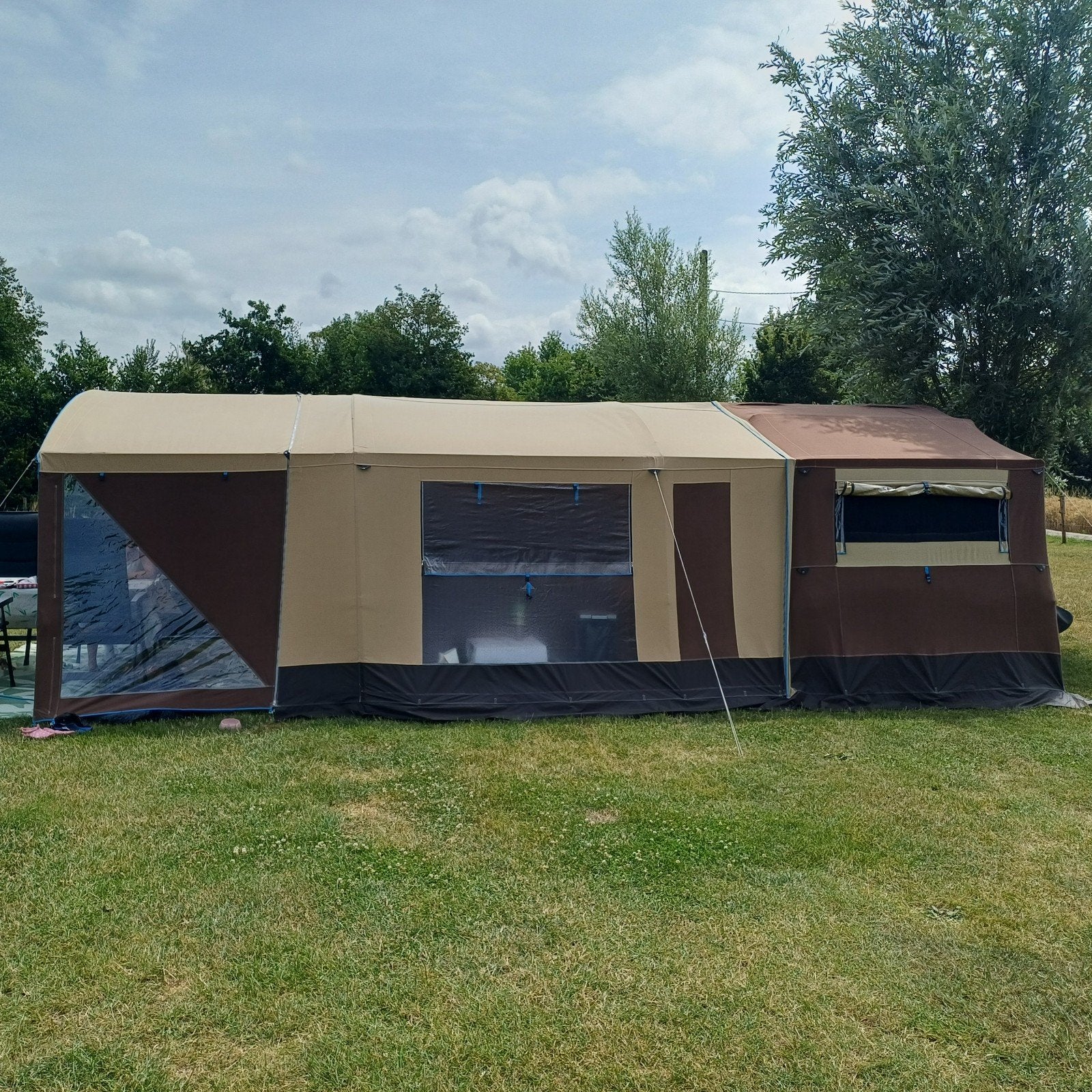 Vouwwagen Trigano Galleon Grand Luxe 2023, Beige, Enlèvement, Plus de 6, Trigano