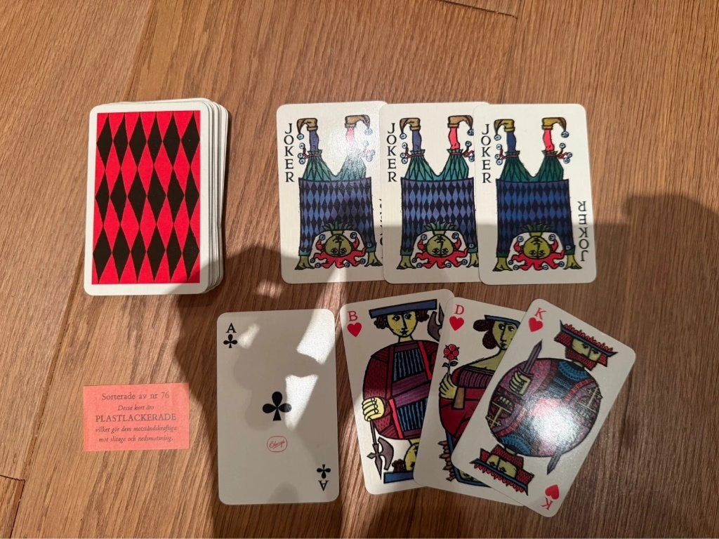 Speelkaarten Comedia Stig Lindberg 1958 Öberg Zweden design, Ophalen of Verzenden, Zo goed als nieuw, Speelkaart(en)