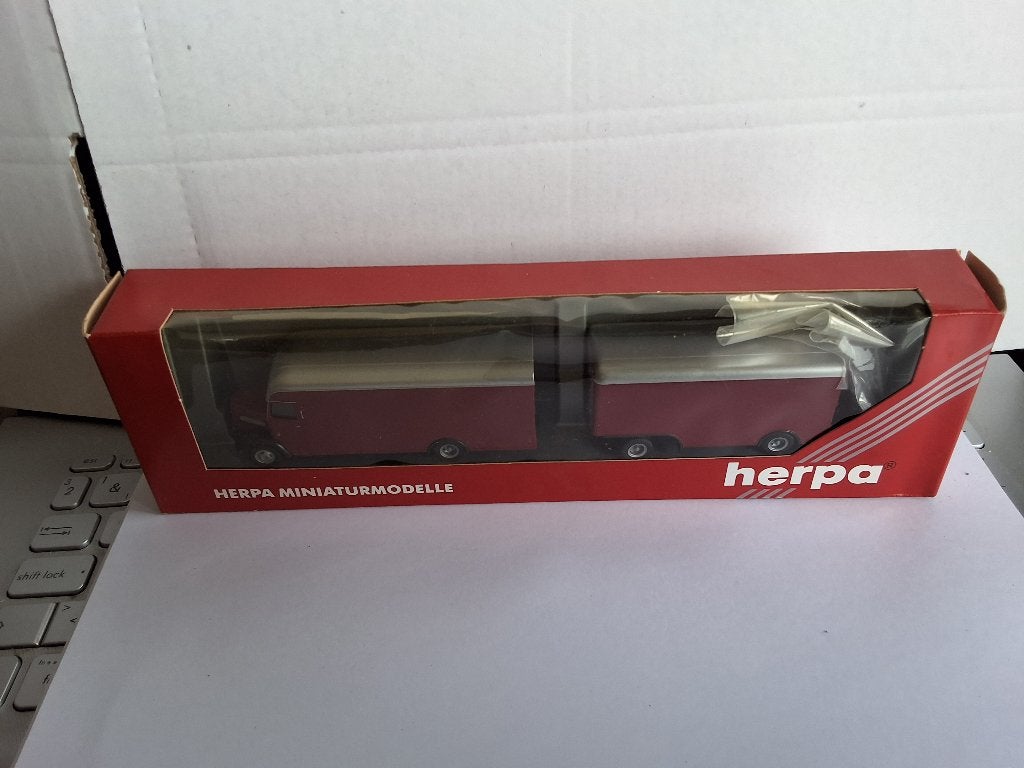 camion HO 1:87 Herpa, Hobby & Loisirs créatifs, Enlèvement ou Envoi, Comme neuf, Bus ou Camion, Herpa