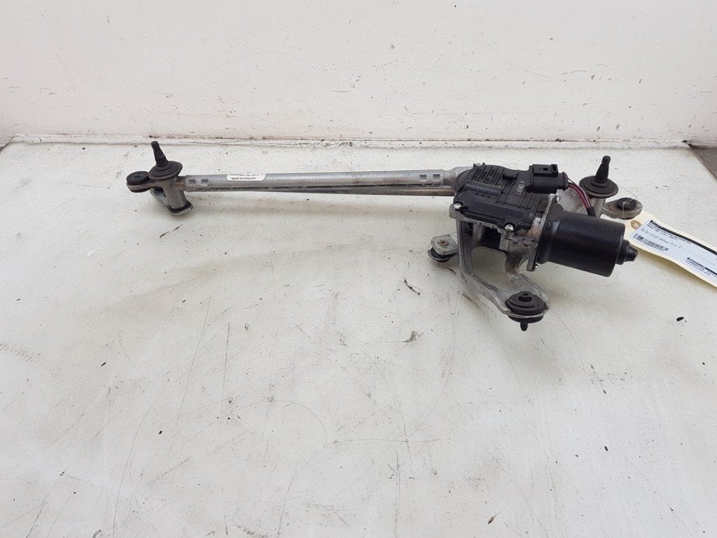 MOTEUR + TRINGLERIE ESSUIE GLACE AVANT (|8W6955023B|8W695502, Auto-Union-Straße  1,
85057  Ingolstadt, DE, Info@audi.de, Audi
