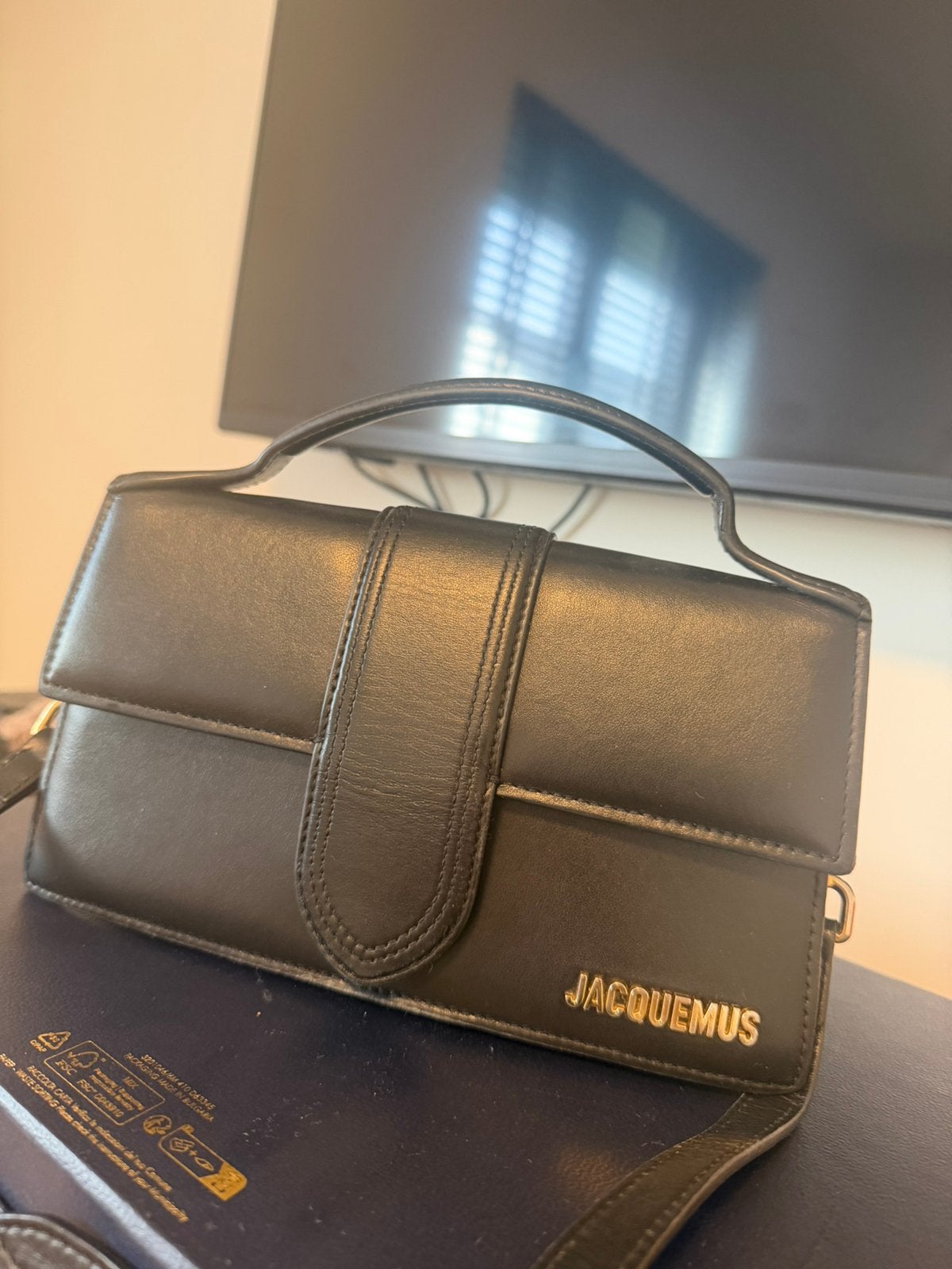 Jacquemus tas, Handtassen en Accessoires, Ophalen, Zo goed als nieuw, Schoudertasje
