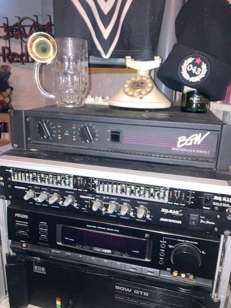 BGW PA versterker 2x 475 watt, Muziek en Instrumenten, Ophalen, Gebruikt