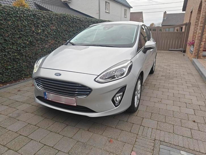FORD Fiesta Mk7 Hatchback 1.1 Ti-VCT (63 kW / 86 Pk), Auto's, Ford, Voorwielaandrijving, Stof, Adaptieve lichten, Handgeschakeld