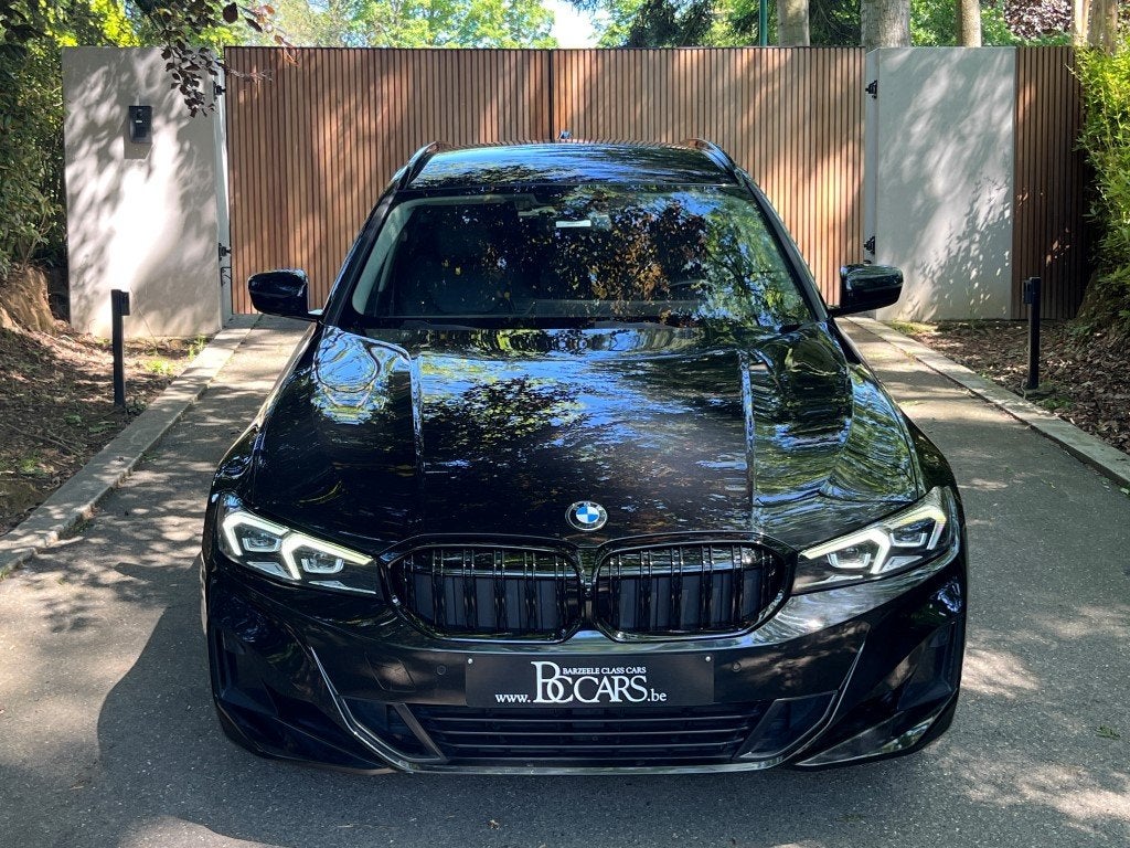 BMW 318 Facelift-Led-Curved Scherm-Leder-BT-Pbc-19", Automaat, 1998 cc, Achterwielaandrijving, Gebruikt