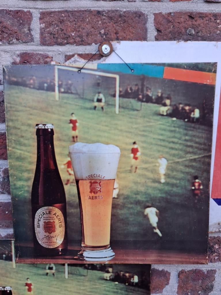 Haacht - brouwerij Aerts blikken bord 1975, Ophalen of Verzenden