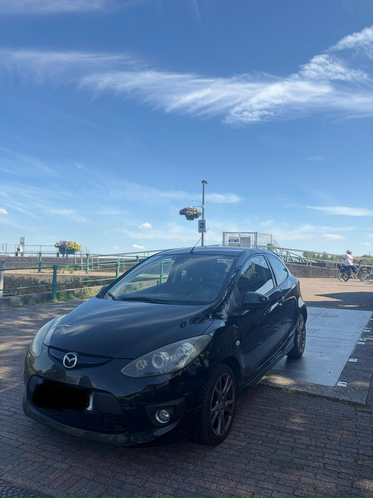 MAZDA 2 SPORT BENZINE, Auto's, Voorwielaandrijving, Zwart, Zwart, Particulier