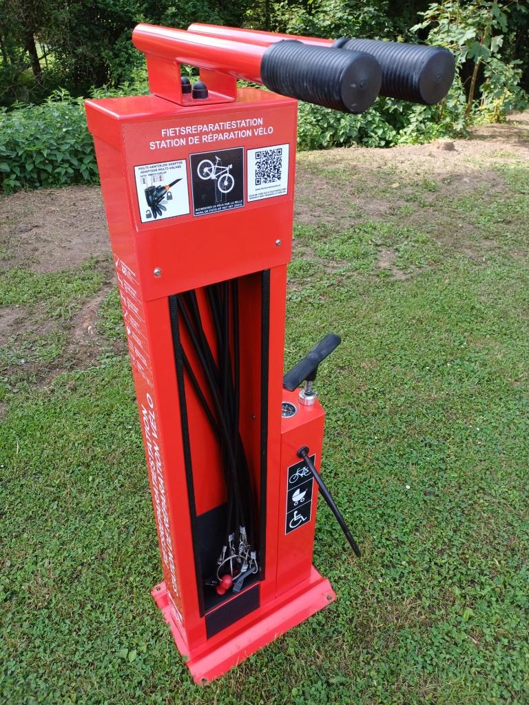 Station de réparation de vélo., Enlèvement, Comme neuf, Ensemble d'outils