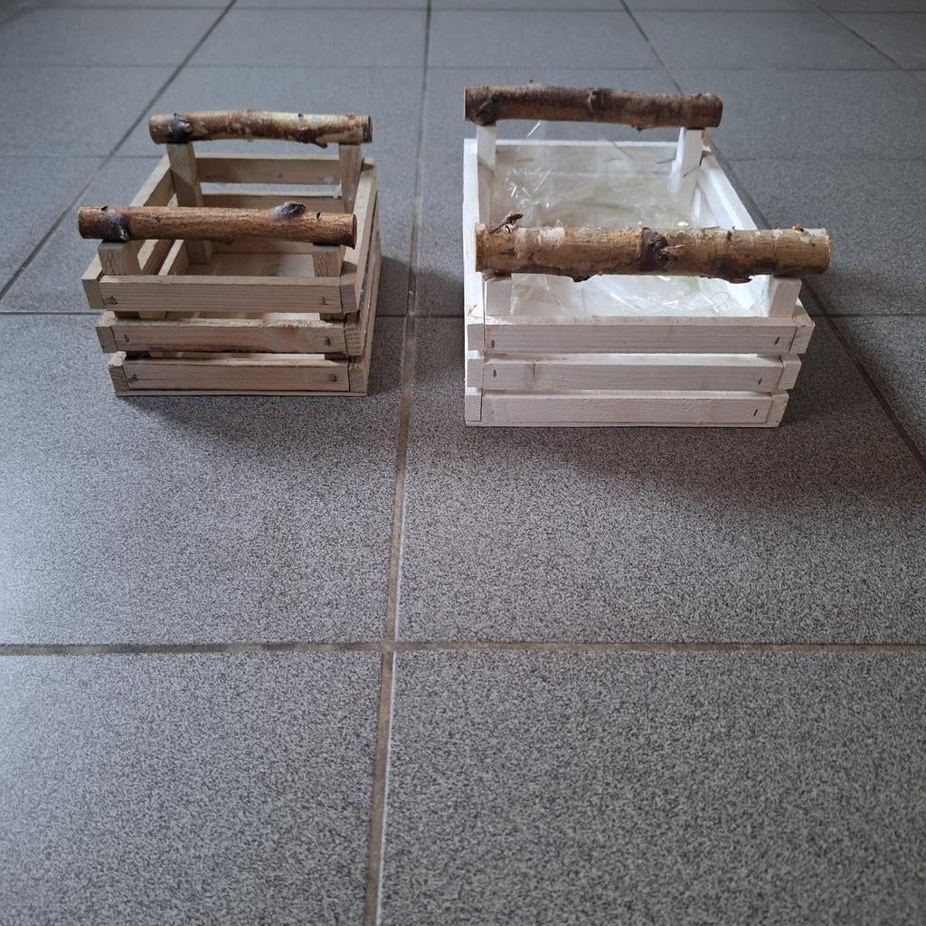 2 houten bakjes, Ophalen