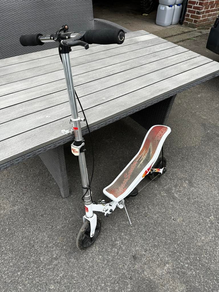 Space scooter, Ophalen, Zo goed als nieuw